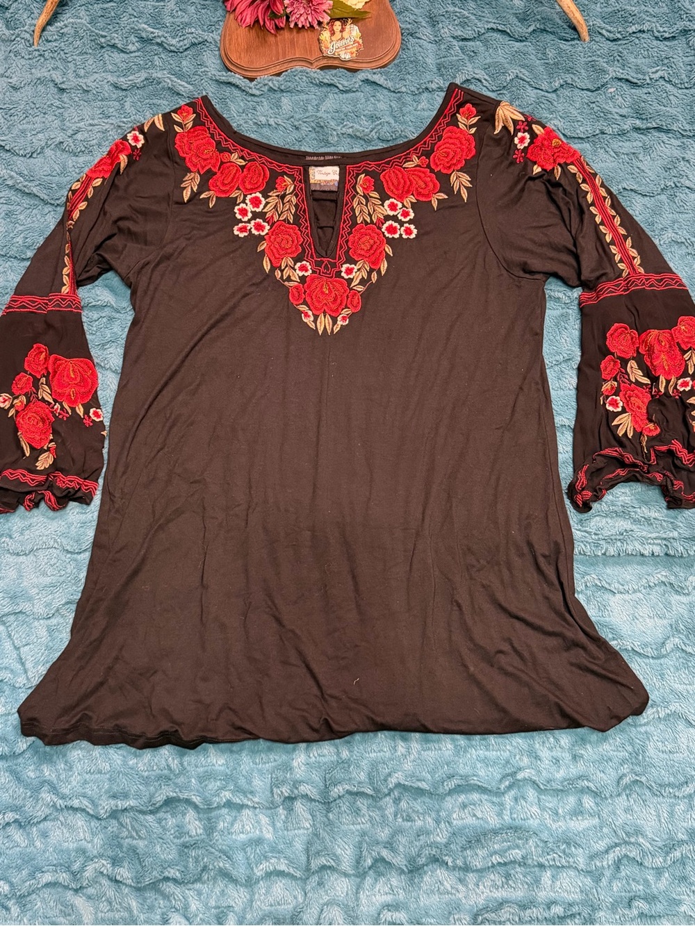 Vintage Collection Black Holly Floral Embroidered Western Tunic Top